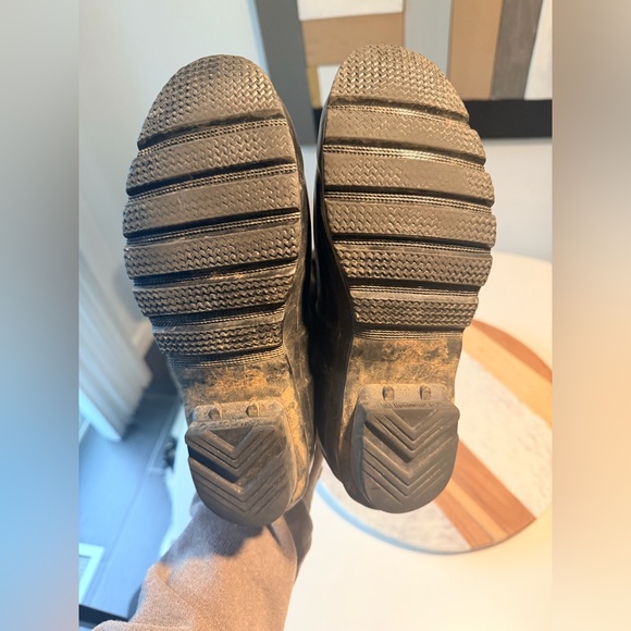 Hunter Women's Classic Black Rain Boots - Picture 8 of 8